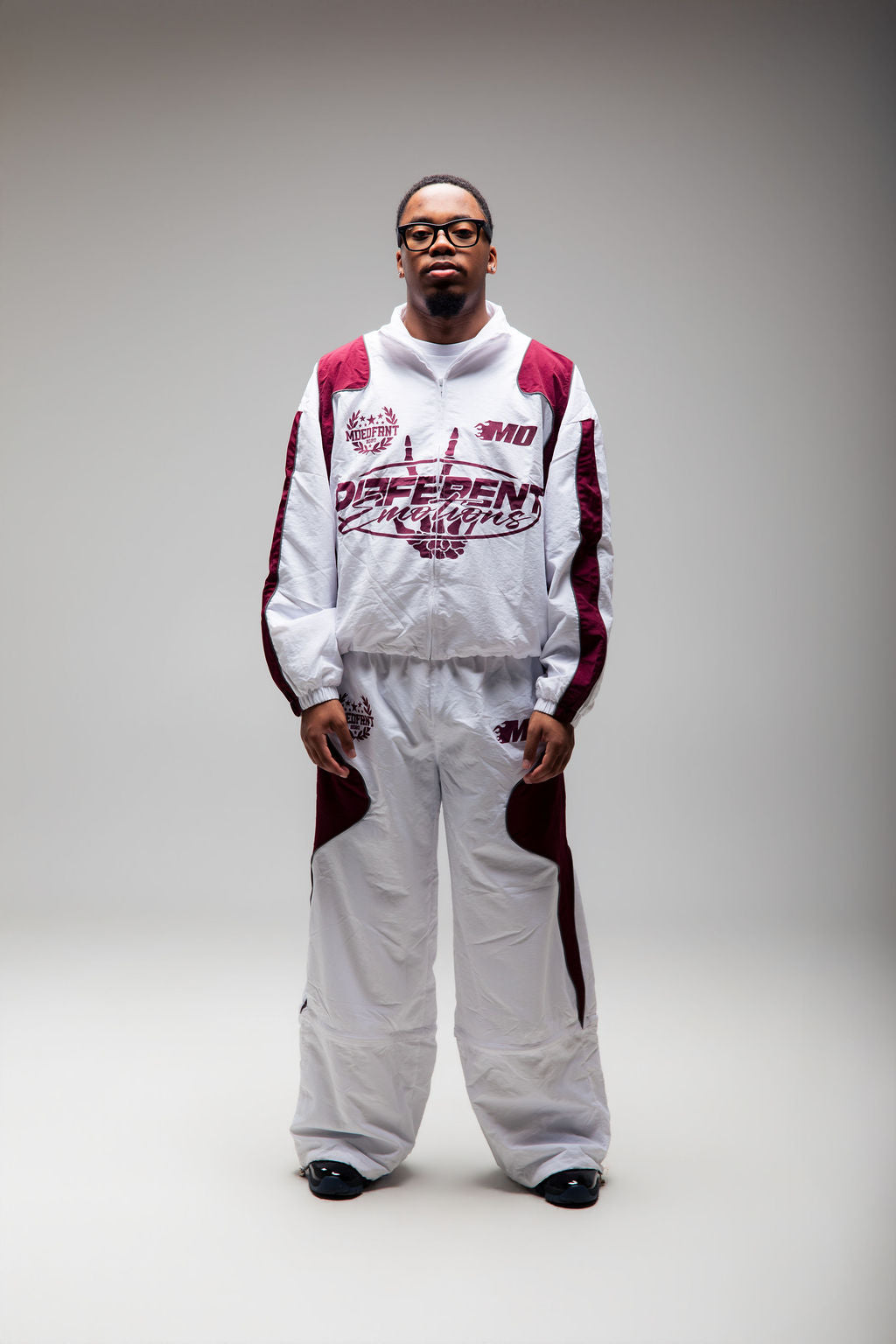 Emotions track pants (white/crimson)