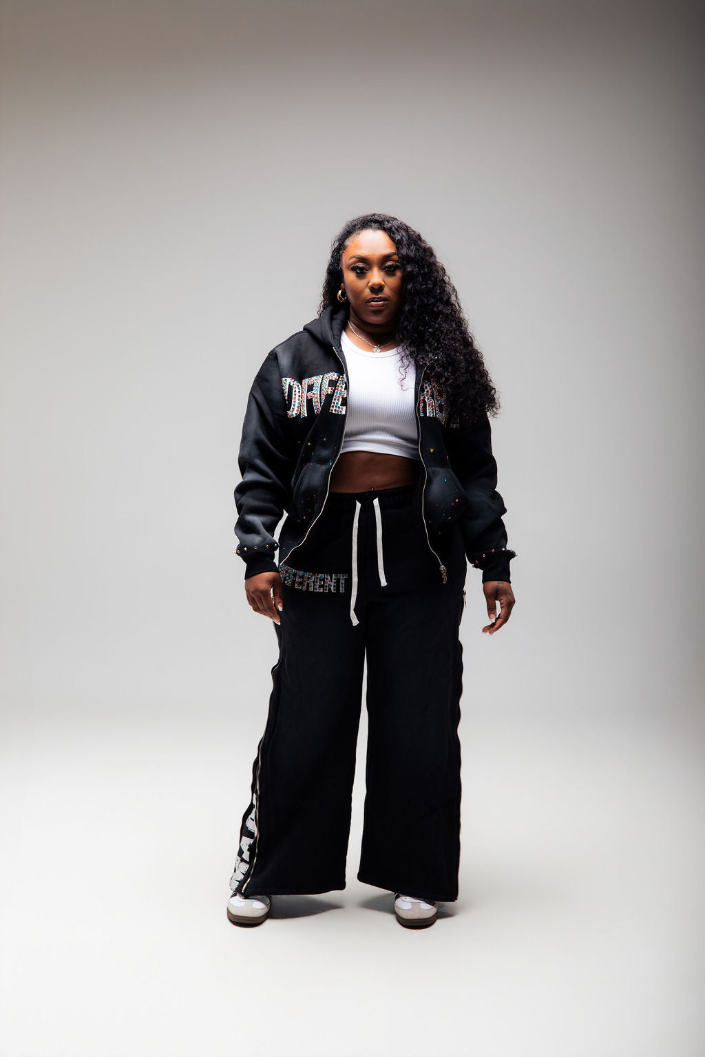 Flared straight sweats (black)