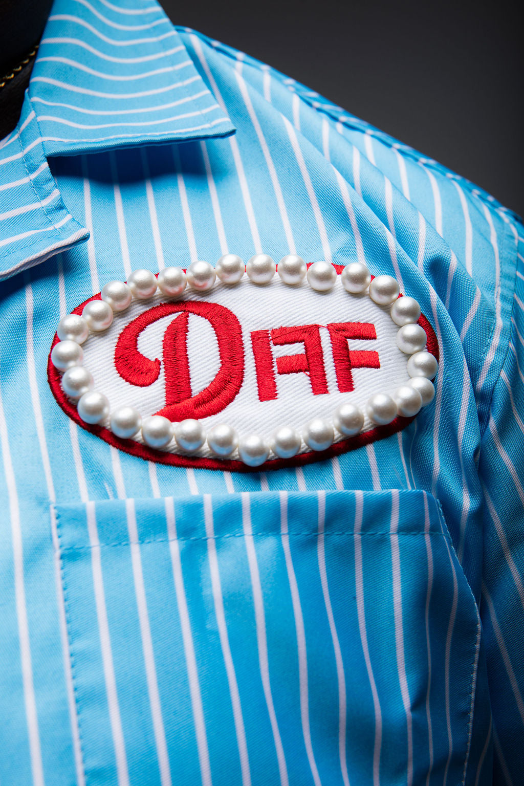 “Good burger” worker shirt