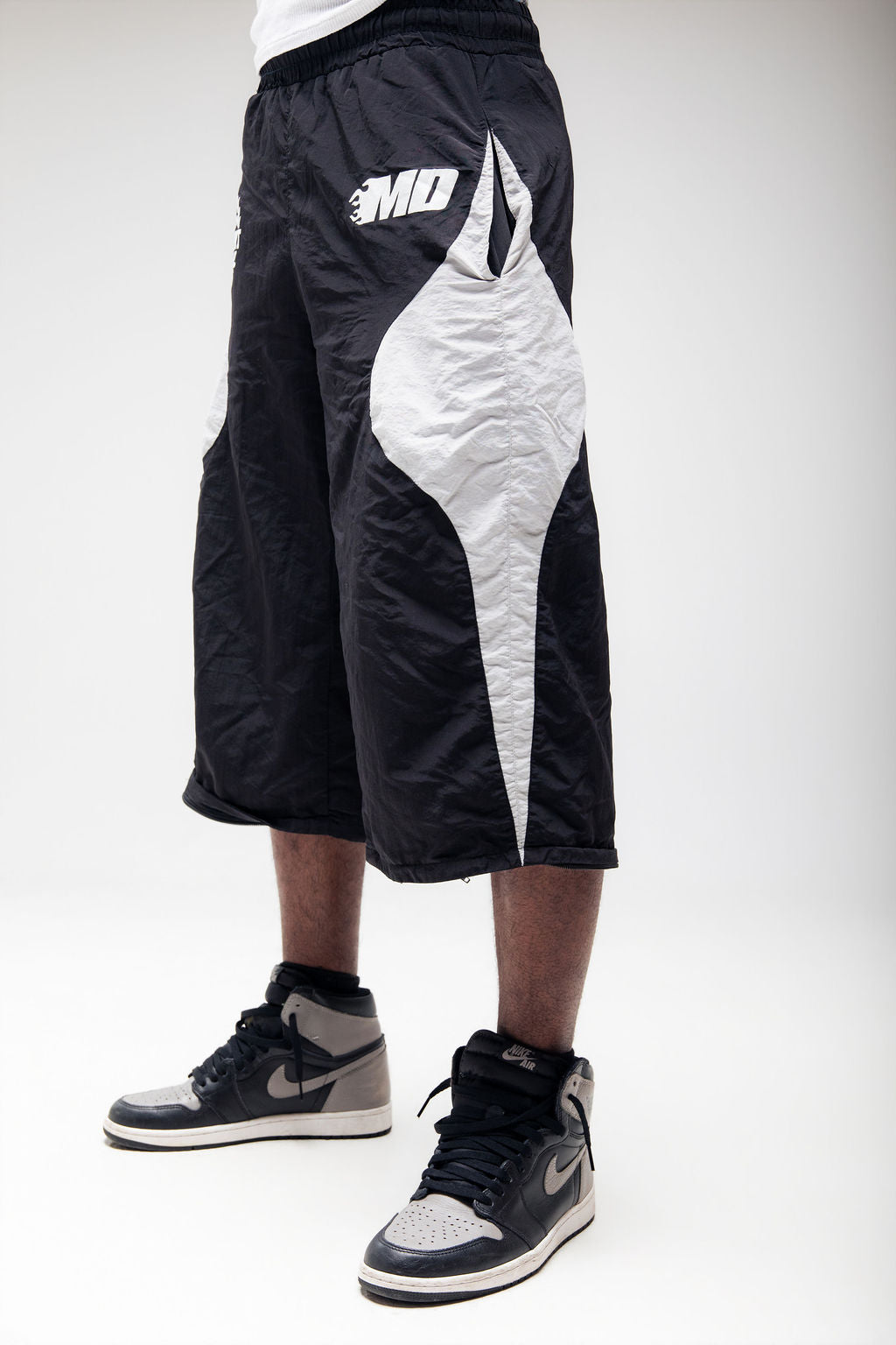 Emotions track pants (black/light grey)
