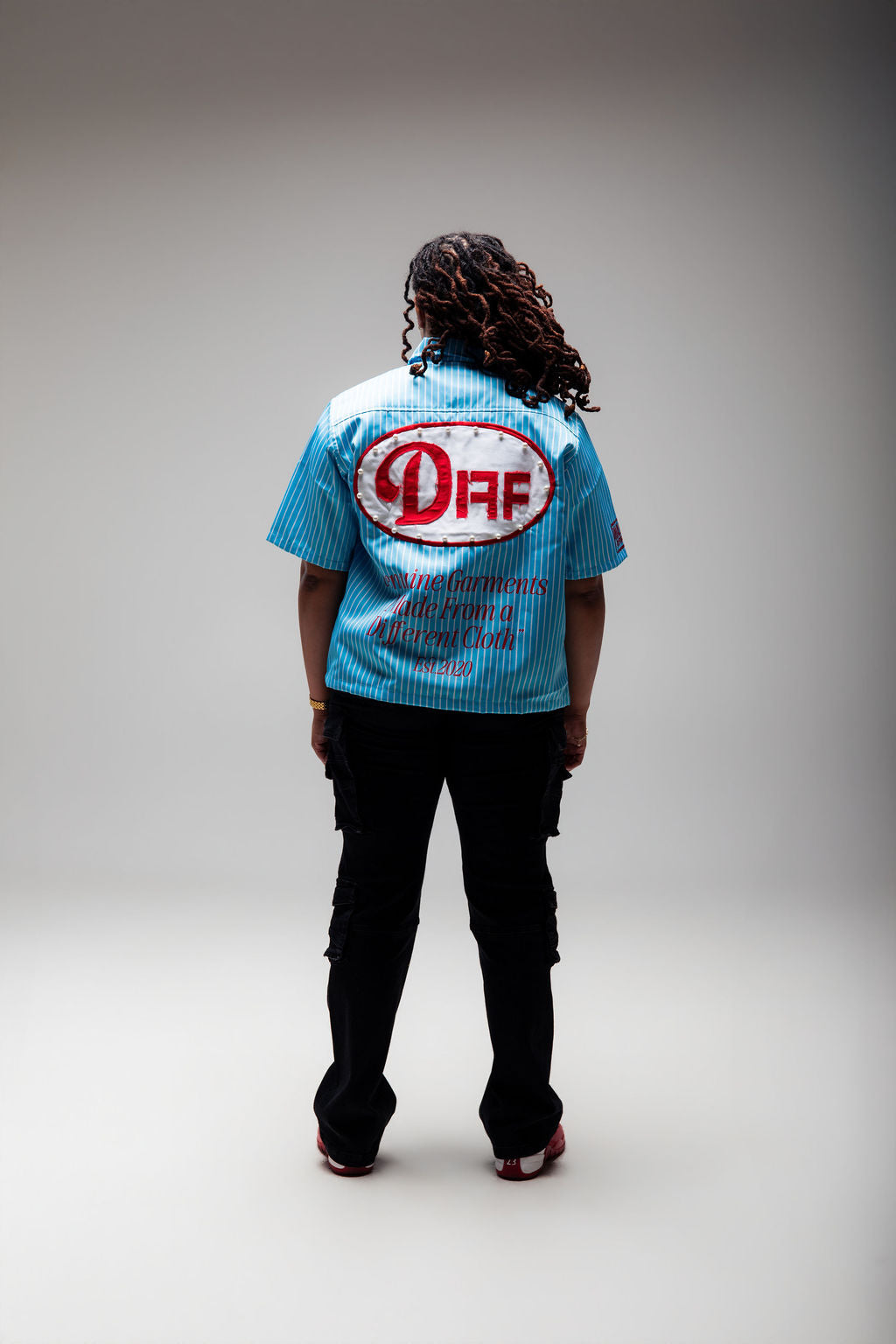 “Good burger” worker shirt